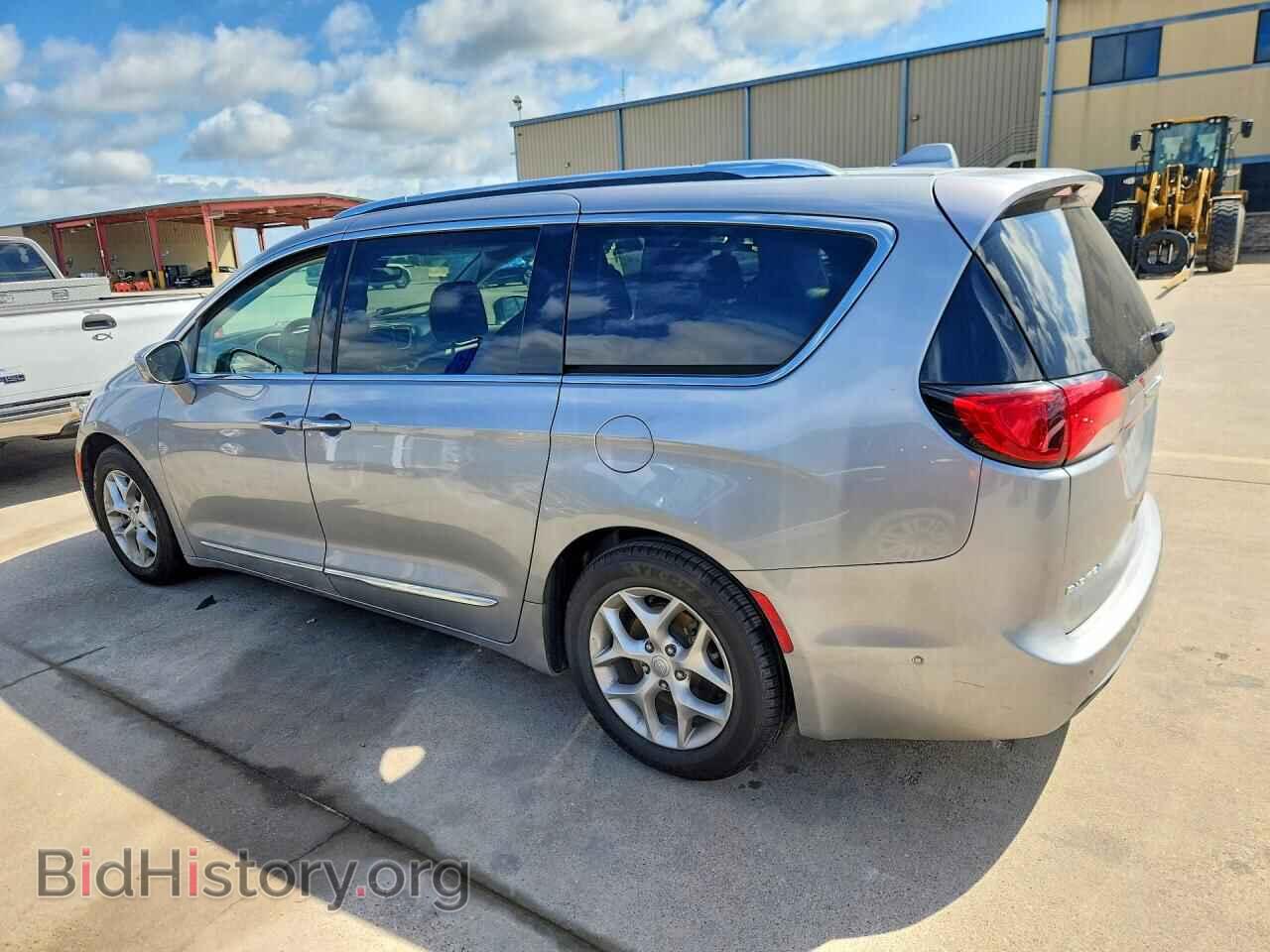 2018 CHRYSLER PACIFICA - VIN: 2C4RC1EG1JR350433 - Фото 2
