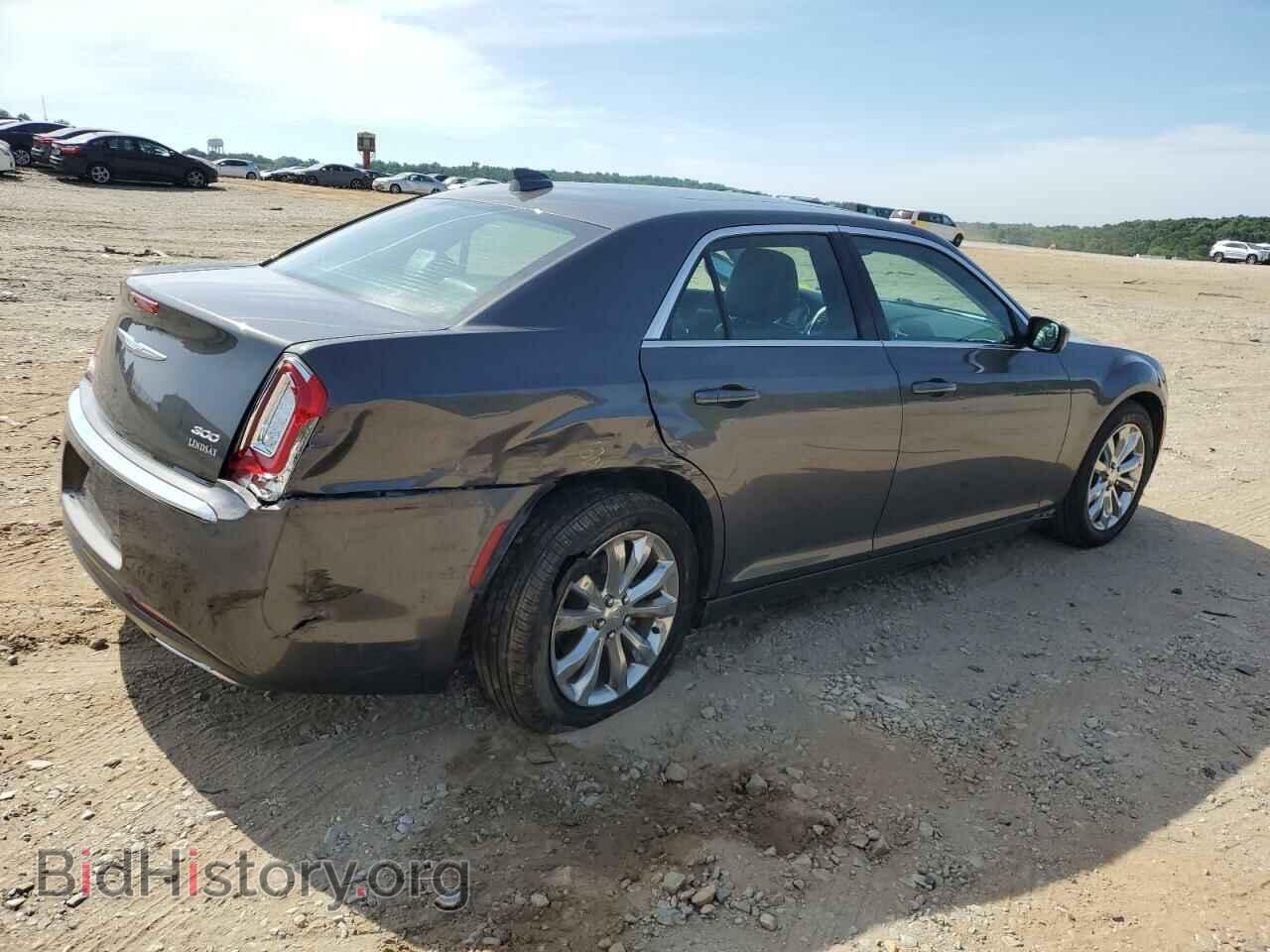 2017 CHRYSLER 300 - VIN: 2C3CCARG2HH553108 - Фото 3