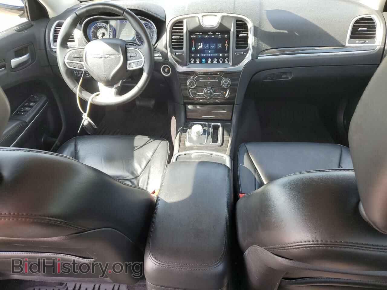 2017 CHRYSLER 300 - VIN: 2C3CCARG2HH553108 - Фото 8