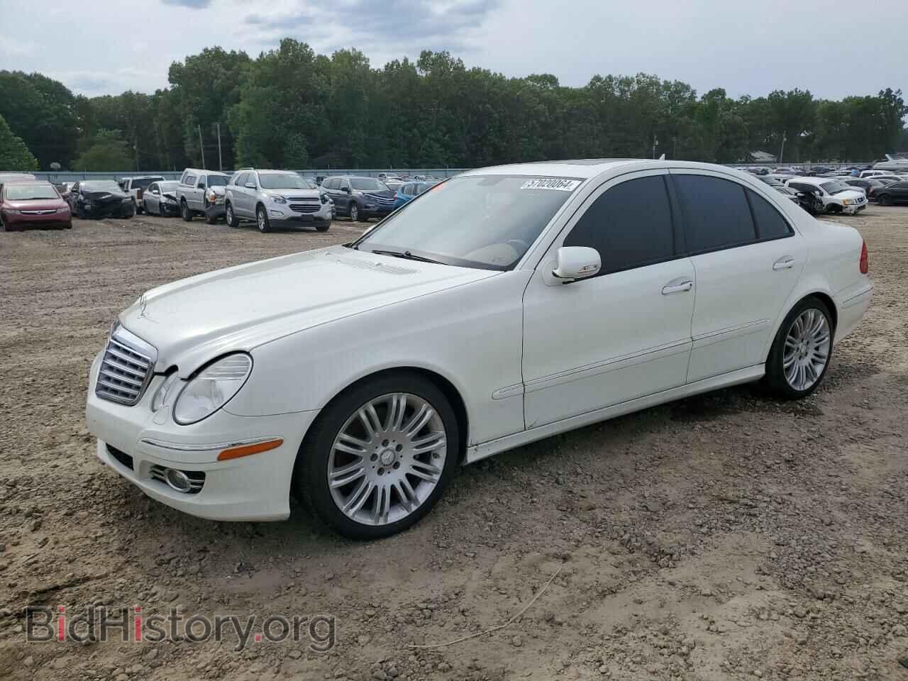 Photo WDBUF56X98B200536 - MERCEDES-BENZ E-CLASS 2008