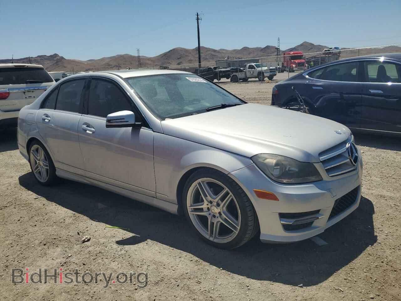 2013 MERCEDES-BENZ C-CLASS - VIN: WDDGF4HB8DR279781 - Фото 4