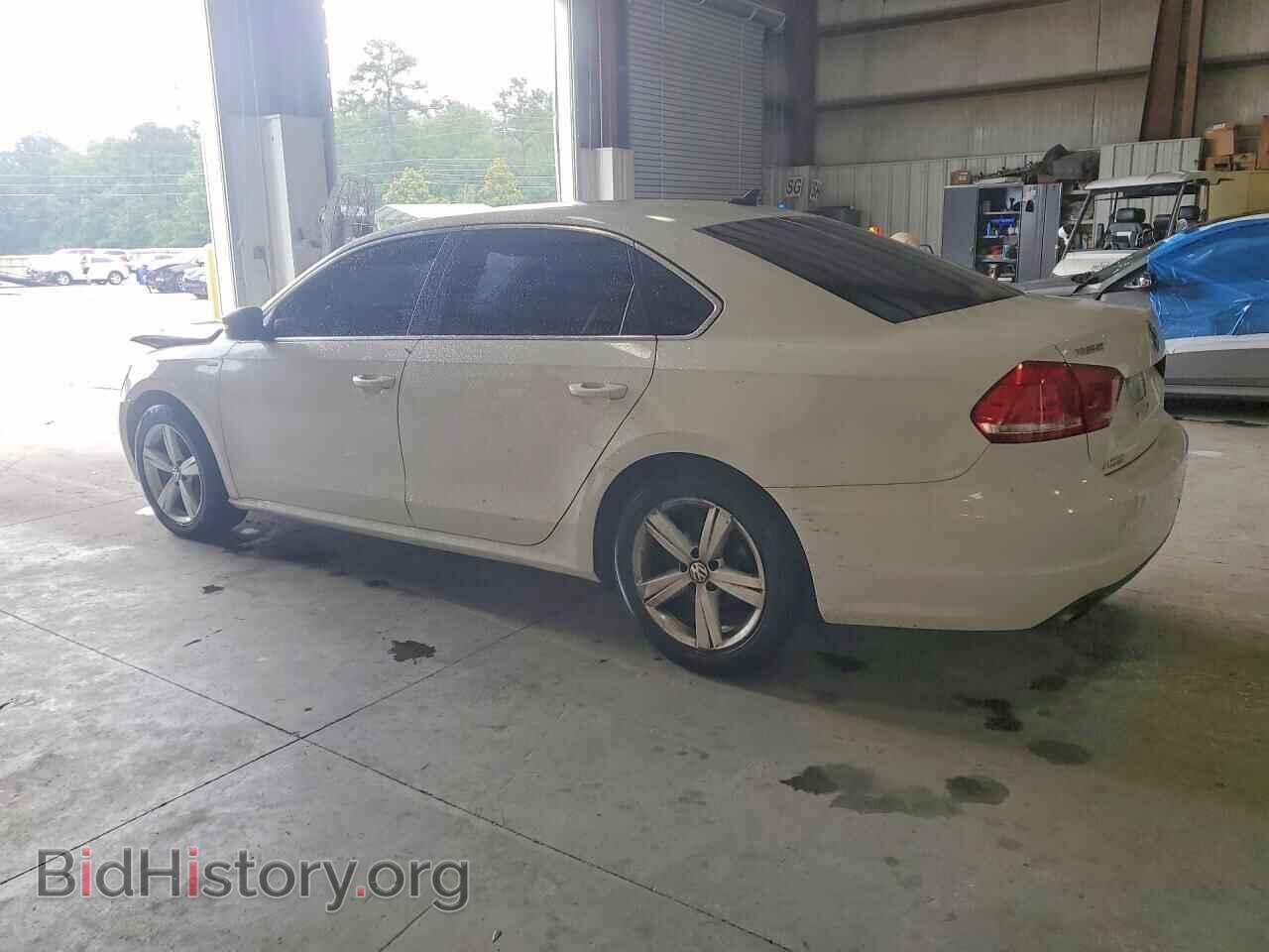2015 VOLKSWAGEN PASSAT - VIN: 1VWAT7A34FC092019 - Фото 2