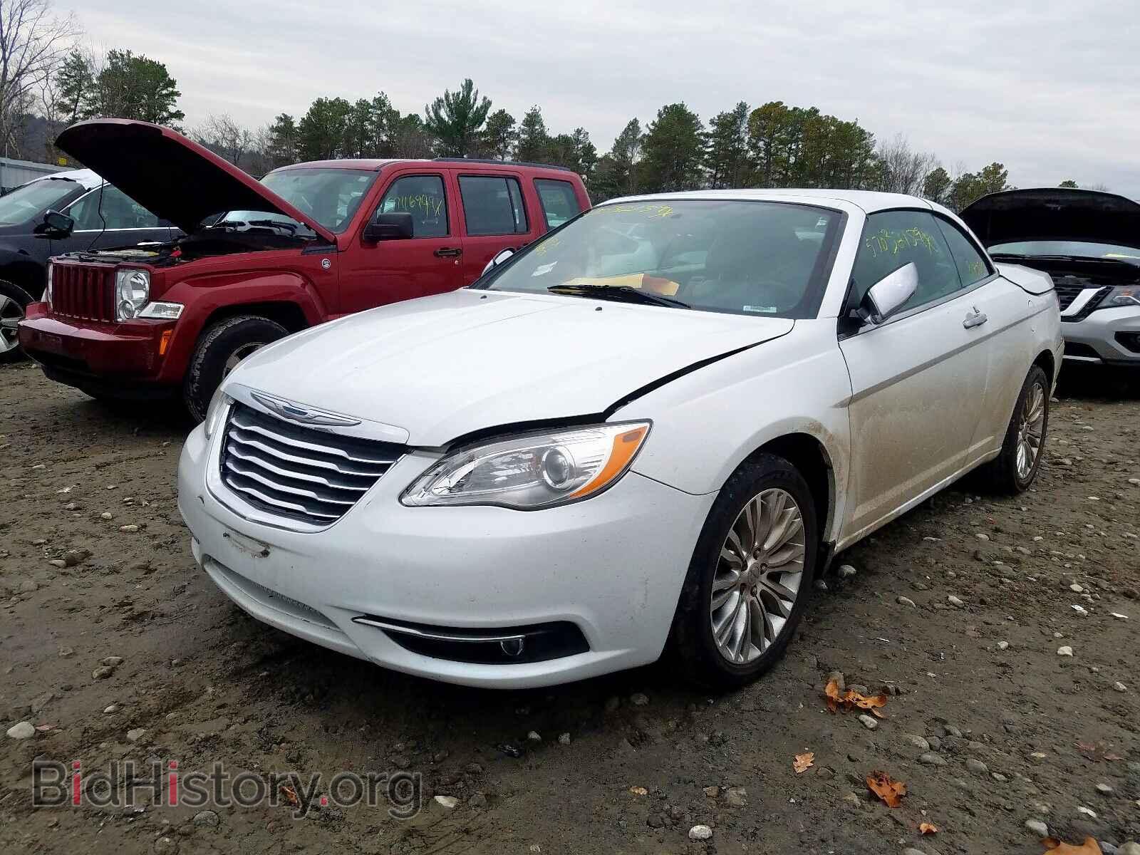2011 CHRYSLER 200 - VIN: 1C3BC7EG0BN582349 - Фото 2