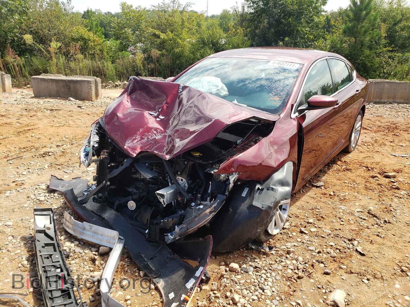 2016 CHRYSLER 200 - VIN: 1C3CCCAB7GN145043 - Фото 2