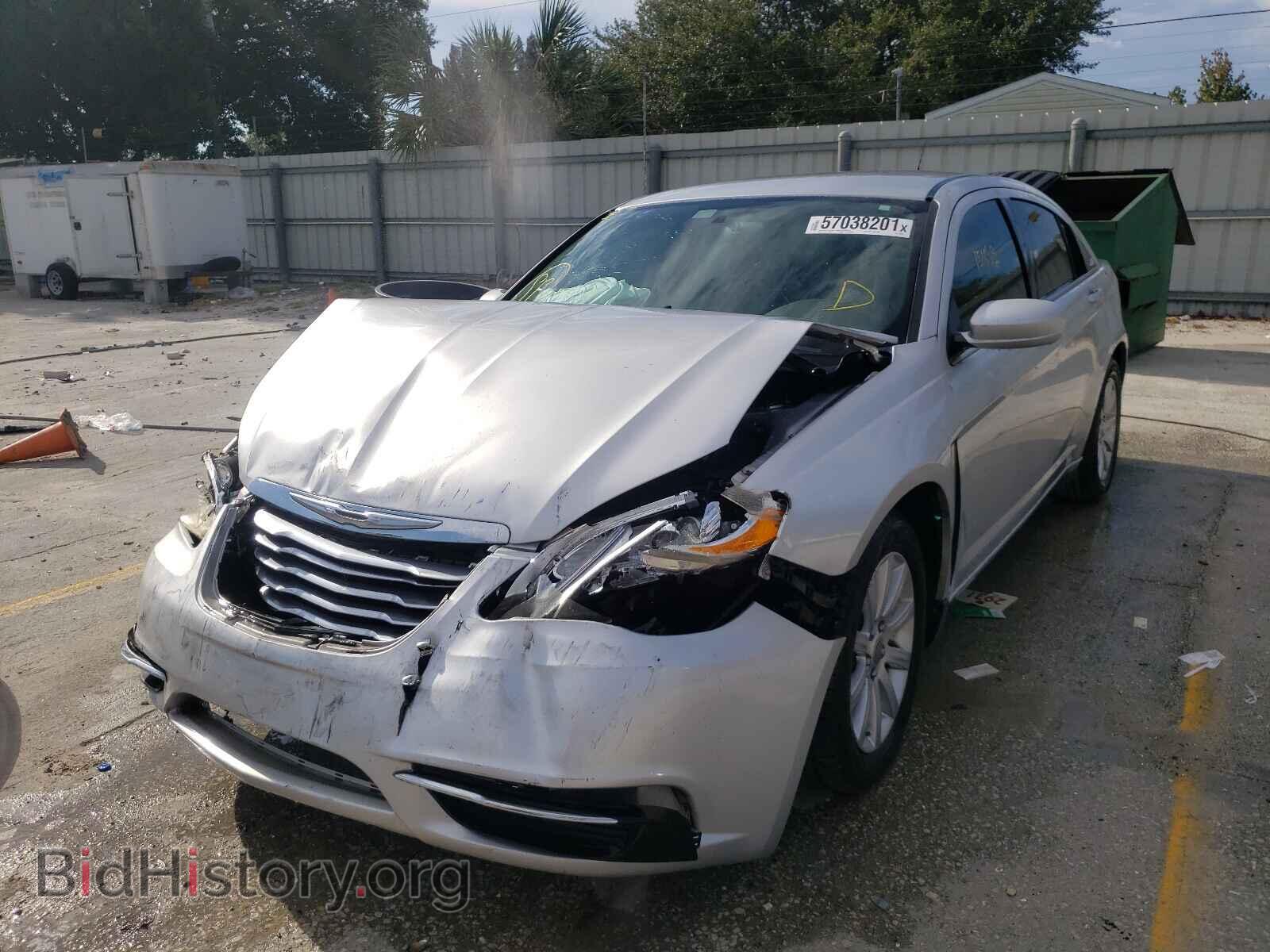 2011 CHRYSLER 200 - VIN: 1C3BC1FB1BN512097 - Фото 2
