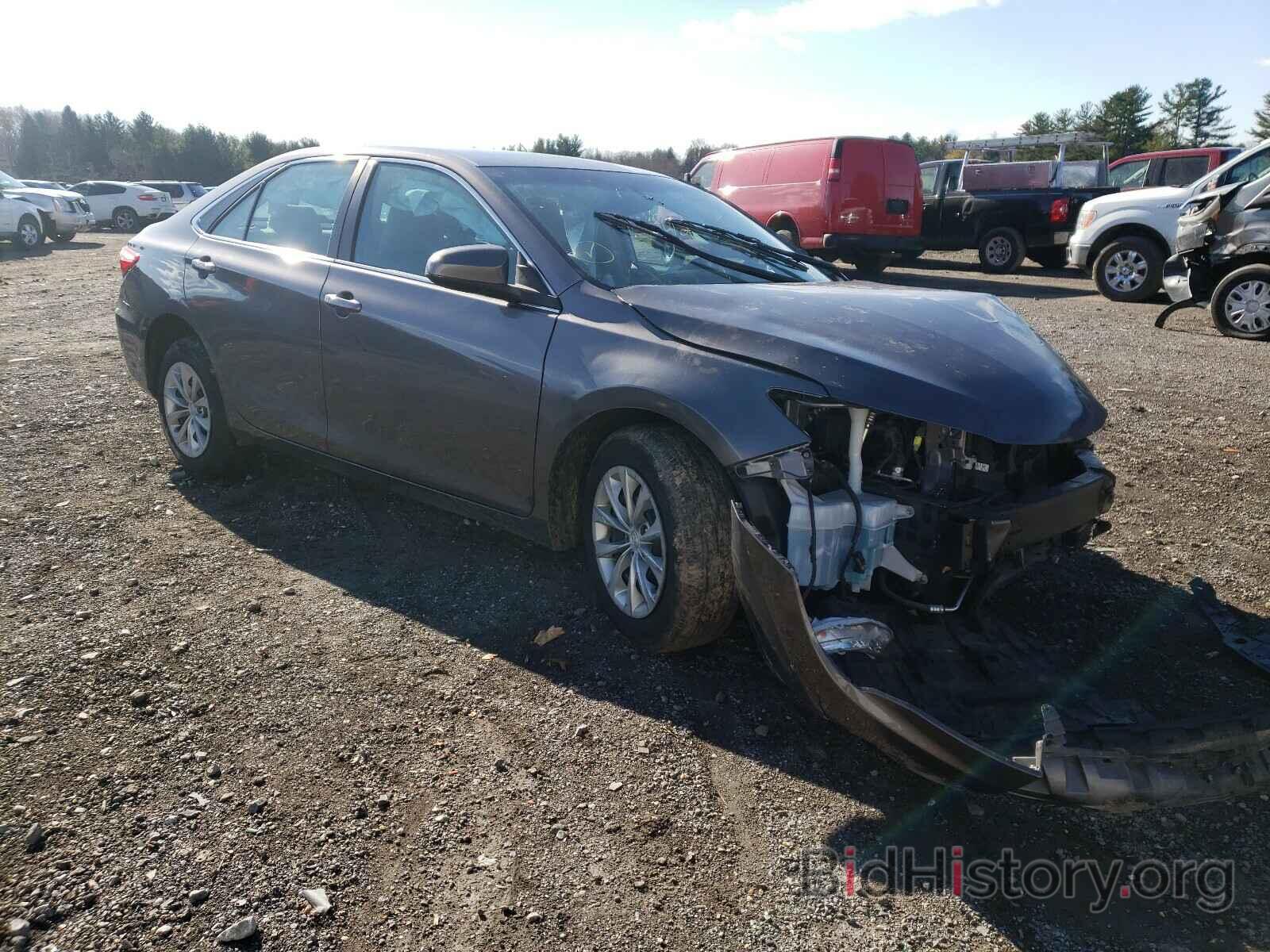 Photo 4T1BF1FK0HU277916 - TOYOTA CAMRY 2017