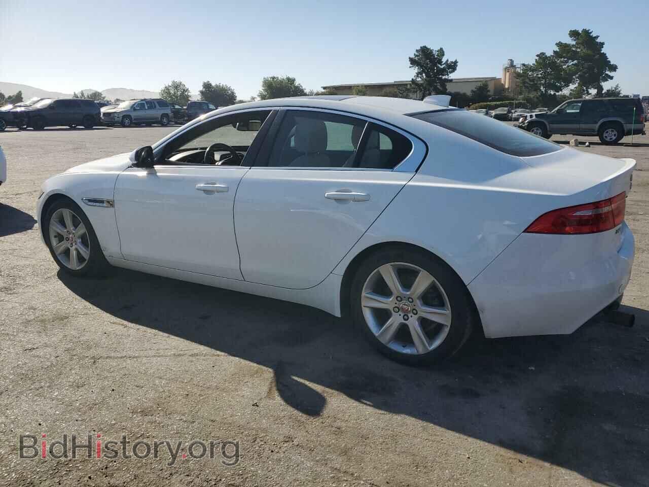 2017 JAGUAR XE - VIN: SAJAE4BNXHA968653 - Фото 2