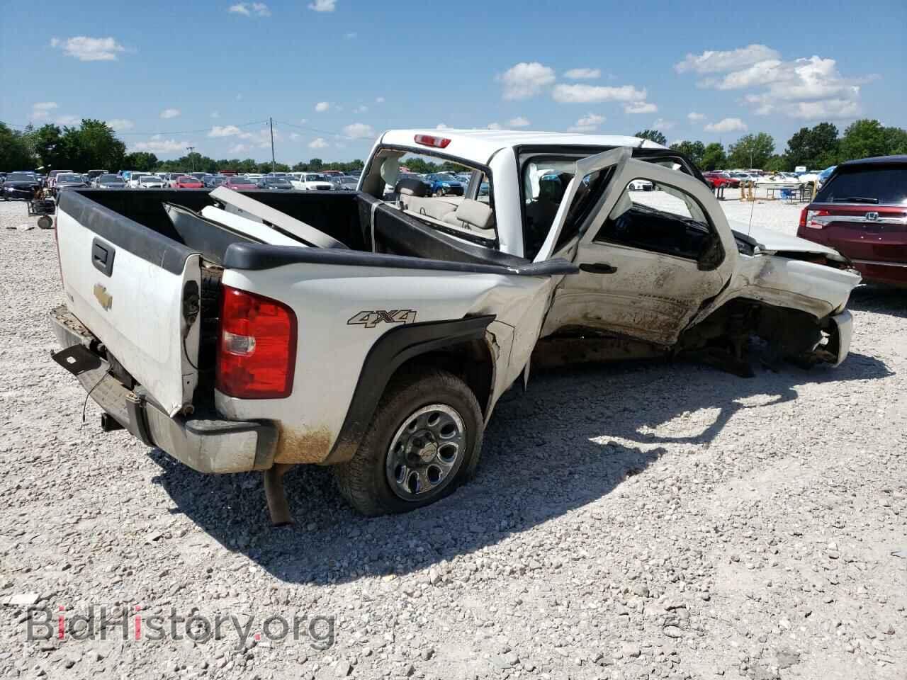 2011 CHEVROLET ALL Models - VIN: 3GCPKSE36BG333941 - Фото 3