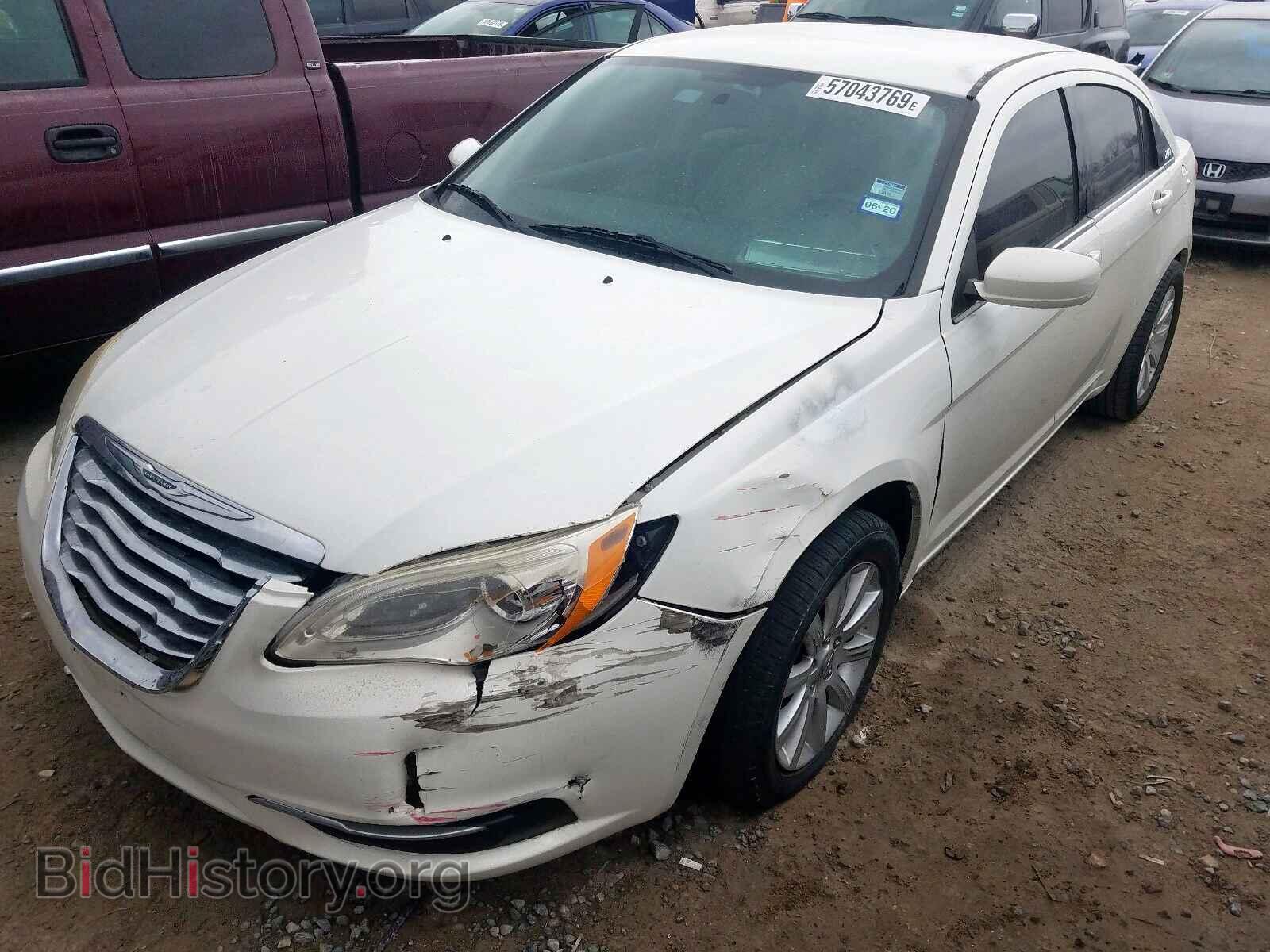 2011 CHRYSLER 200 - VIN: 1C3BC1FB6BN500446 - Фото 2