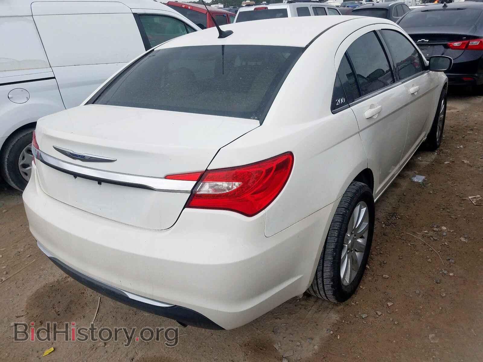 2011 CHRYSLER 200 - VIN: 1C3BC1FB6BN500446 - Фото 4
