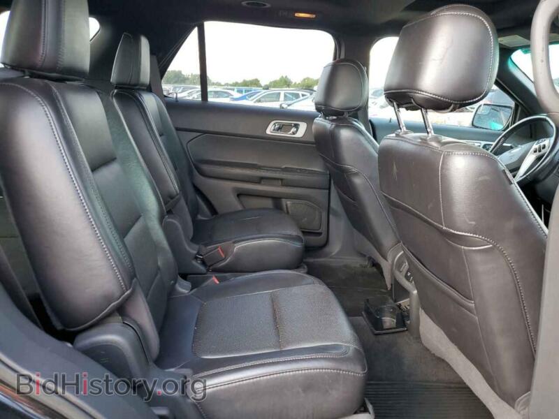 2011 Ford EXPLORER (VIN 1FMHK8F84BGA18094) — фото 6 из 10