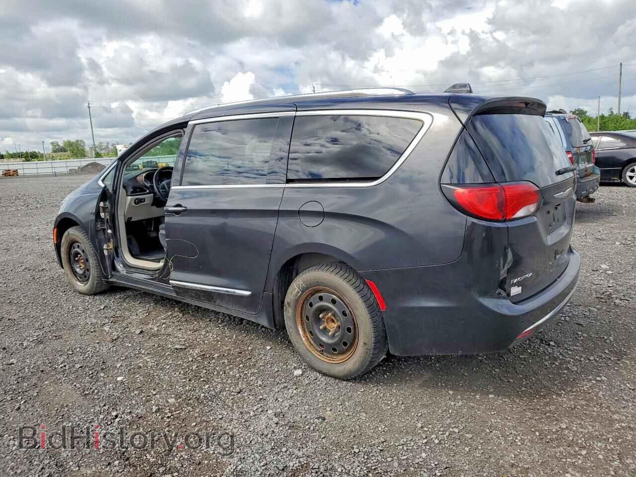 2017 CHRYSLER PACIFICA - VIN: 2C4RC1EG2HR688837 - Photo 2
