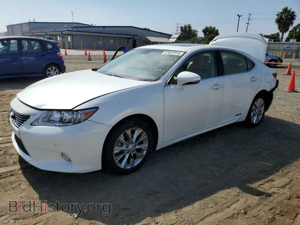 Photo JTHBW1GG4E2046814 - LEXUS ES300 2014