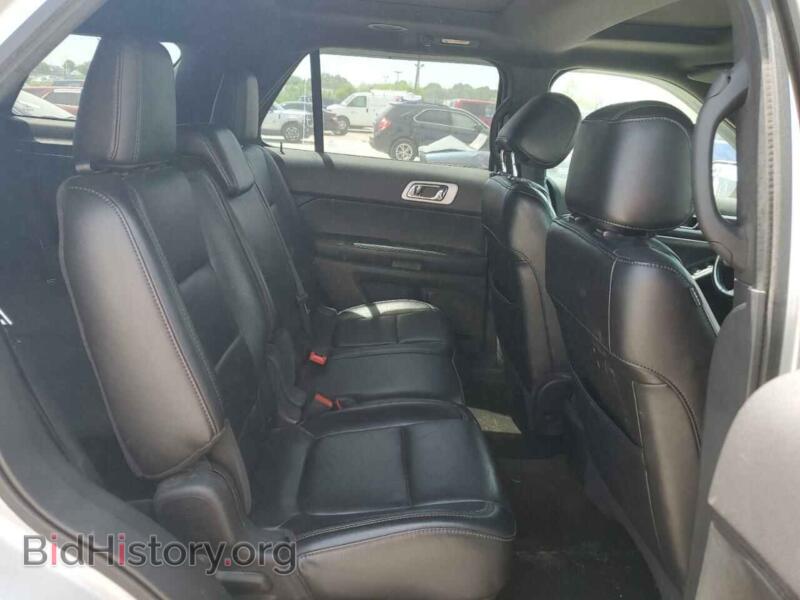 2011 Ford EXPLORER (VIN 1FMHK8D82BGA24673) — фото 10 из 12