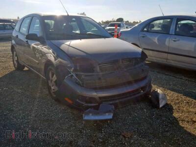 2005 Ford FOCUS Focus ZX5, серый — VIN 3FAHP37N75R152047, Copart