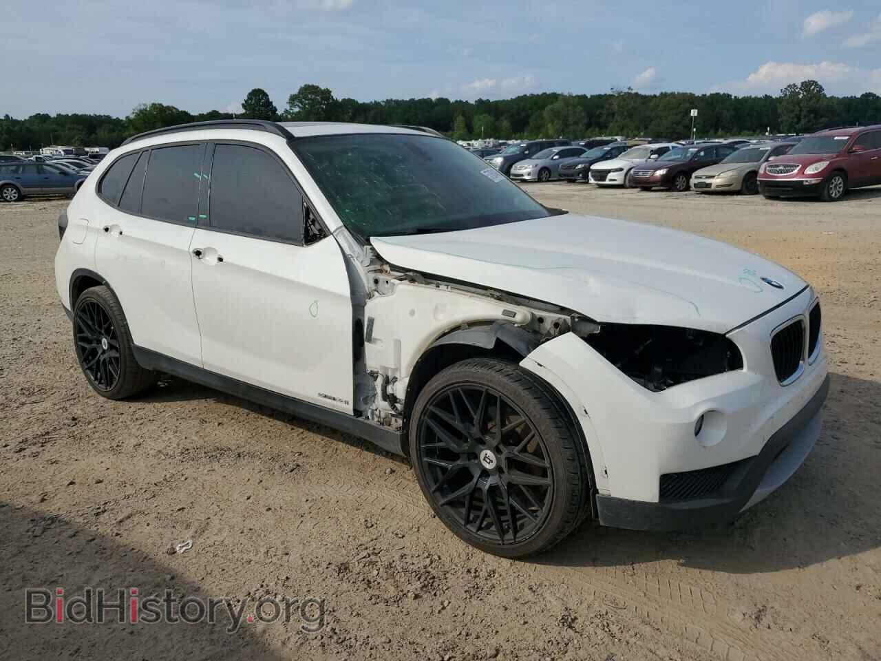 2014 BMW X1 - VIN: WBAVM1C57EVW52001 - Фото 4