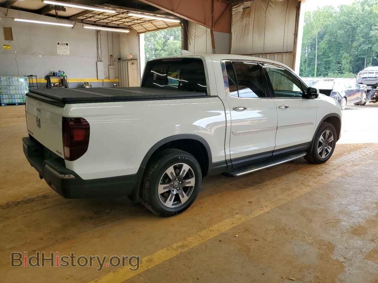 2019 HONDA RIDGELINE - VIN: 5FPYK3F74KB006804 - Фото 3