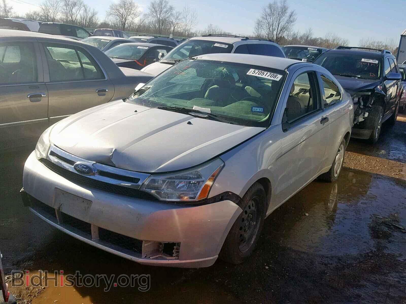 2008 FORD FOCUS - VIN: 1FAHP32N38W167718 - Photo 2
