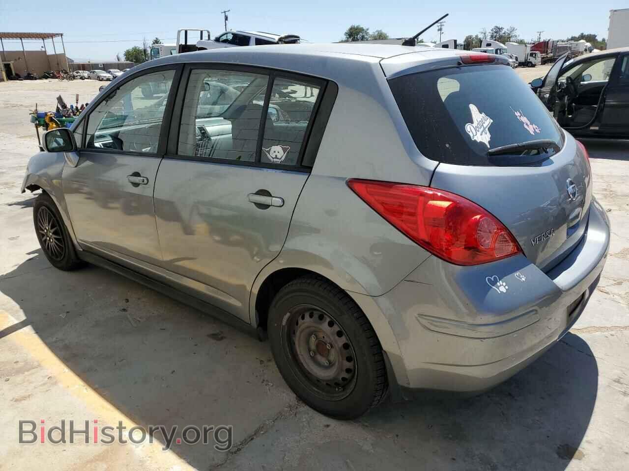 2011 NISSAN VERSA - VIN: 3N1BC1CPXBL395571 - Фото 2