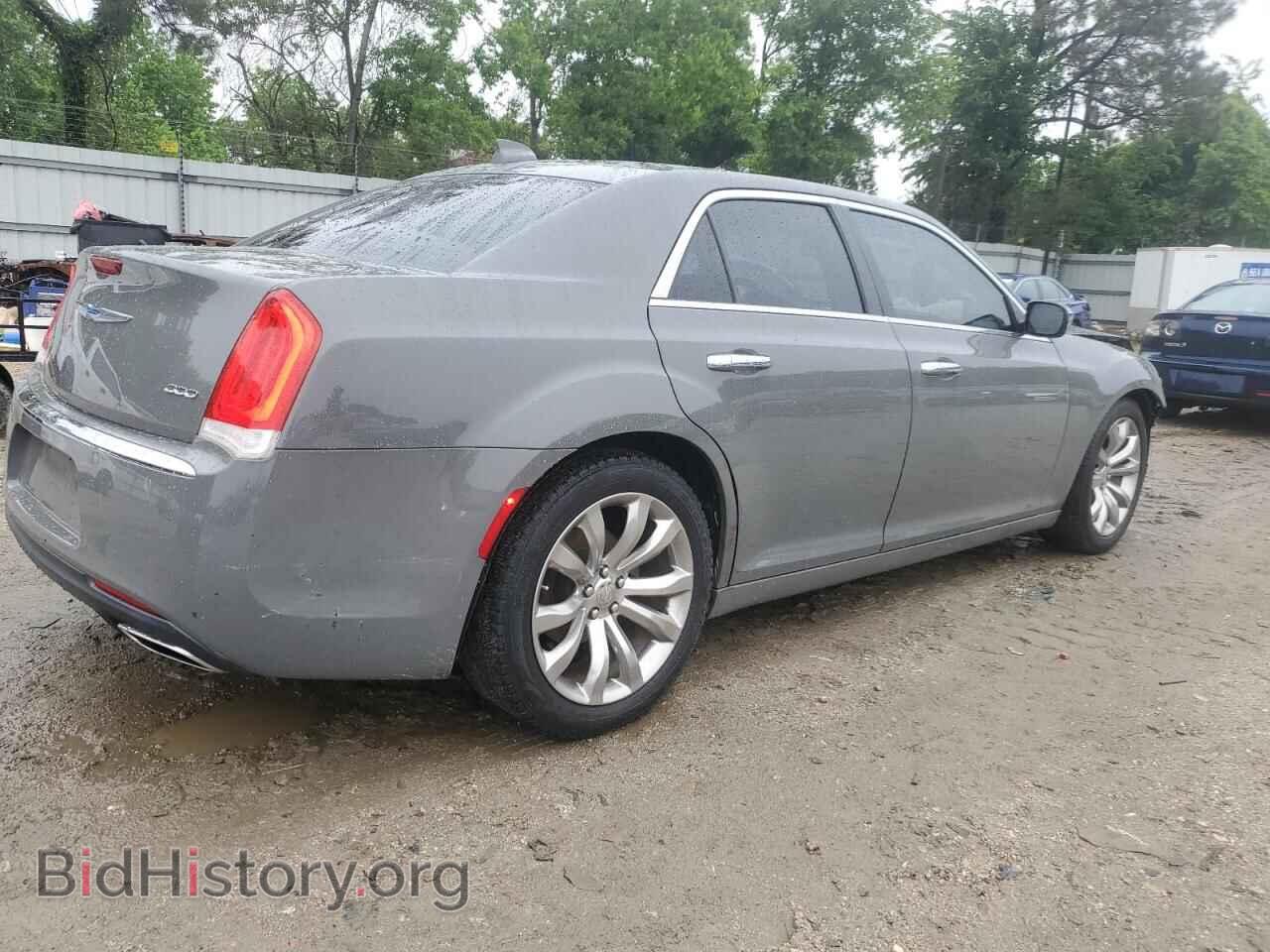2019 CHRYSLER 300 - VIN: 2C3CCAEG9KH536495 - Фото 3