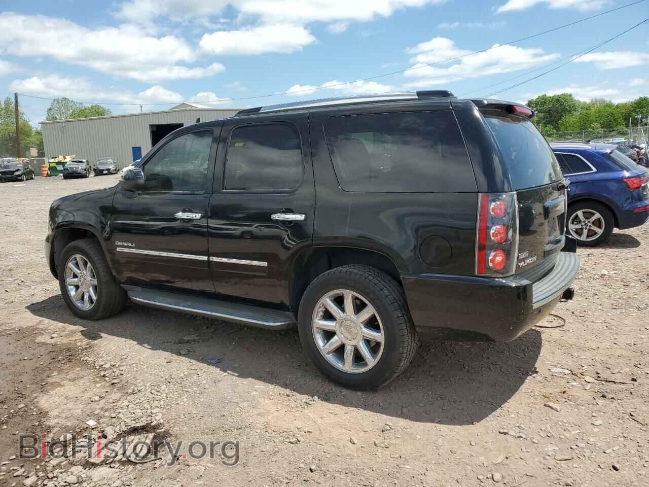2011 GMC YUKON - VIN: 1GKS2EEF2BR308951 - Фото 2