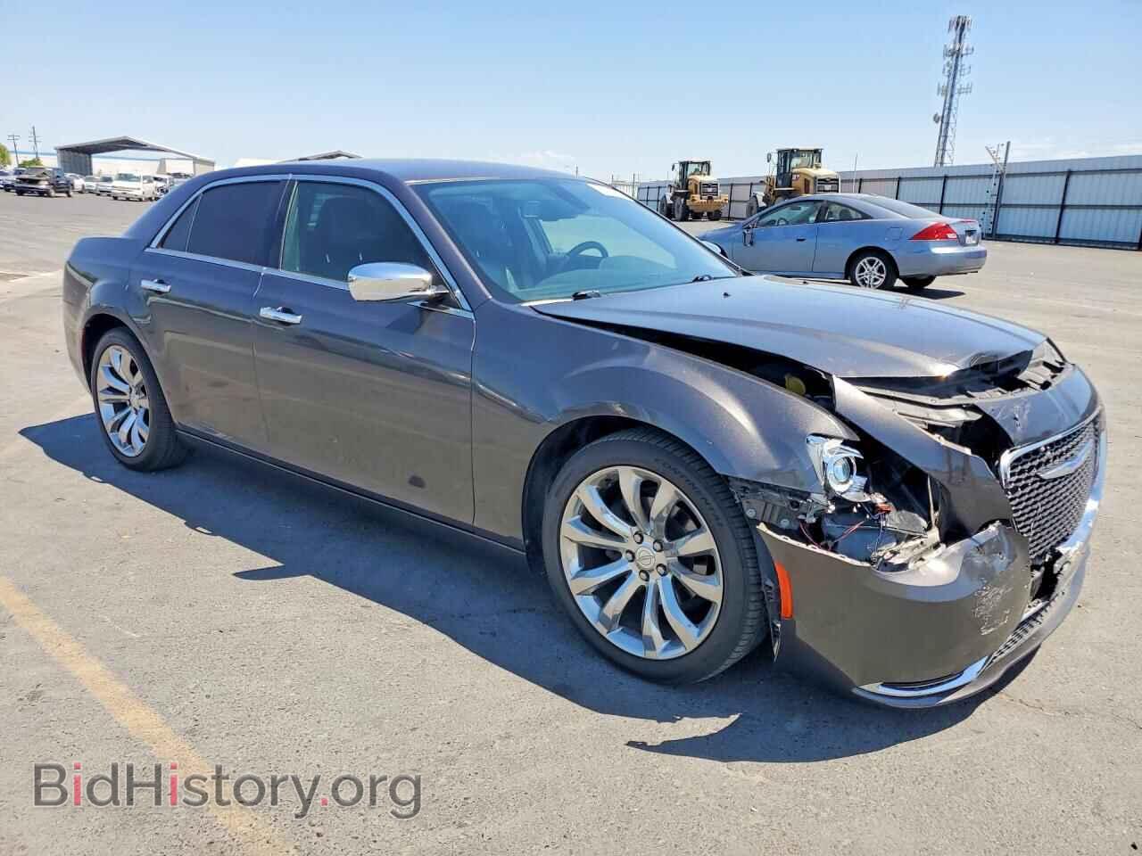2019 CHRYSLER 300 - VIN: 2C3CCAEG9KH528073 - Фото 4