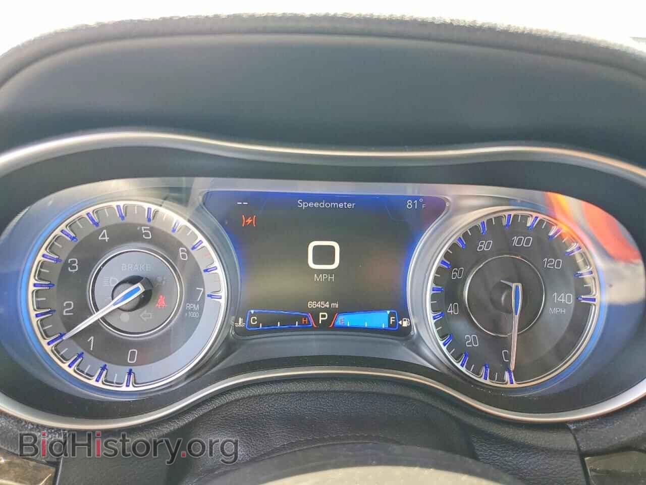 2019 CHRYSLER 300 - VIN: 2C3CCAEG9KH528073 - Фото 9