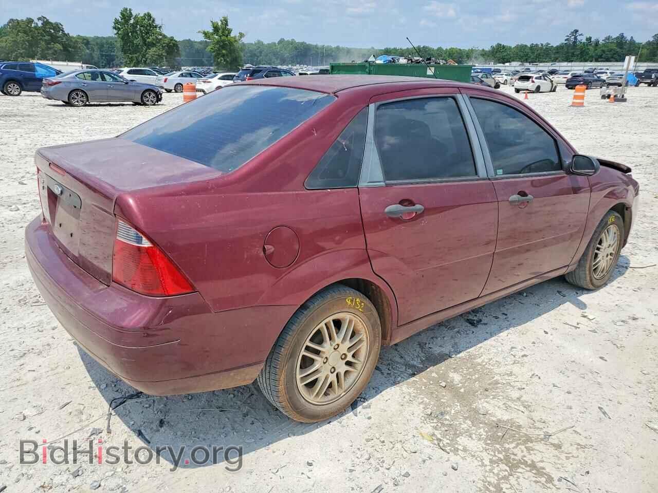 2007 FORD FOCUS - VIN: 1FAHP34N97W347720 - Фото 3