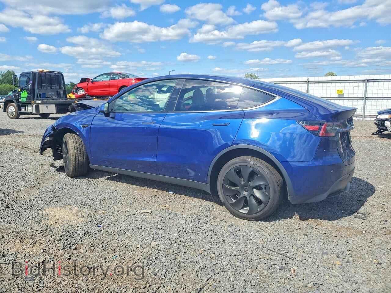 2024 TESLA MODEL Y - VIN: 7SAYGDEE9RF007699 - Photo 2