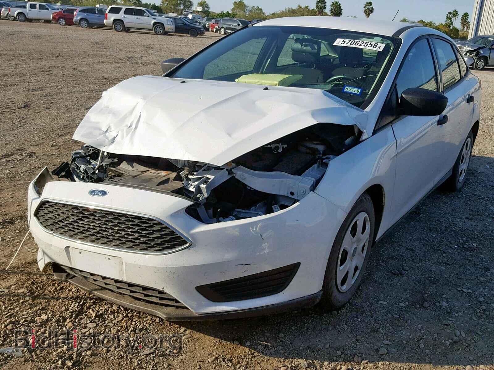 2017 FORD FOCUS - VIN: 1FADP3E24HL283902 - Фото 2