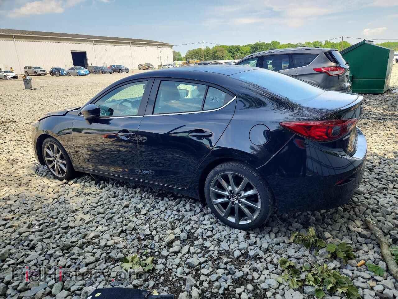 2018 MAZDA 3 - VIN: 3MZBN1V32JM164414 - Photo 2
