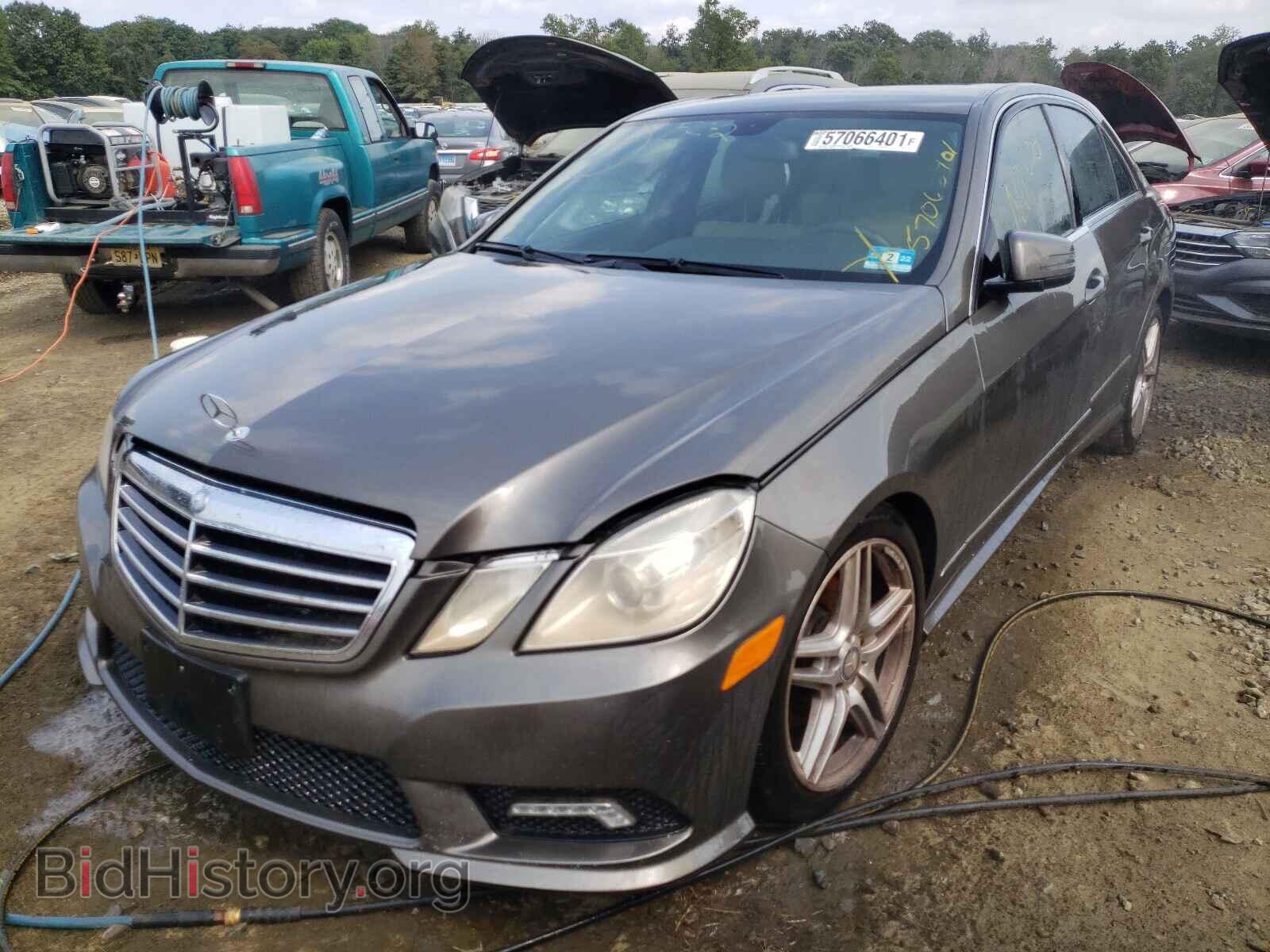 2011 MERCEDES-BENZ E-CLASS - VIN: WDDHF8HB6BA381815 - Фото 2