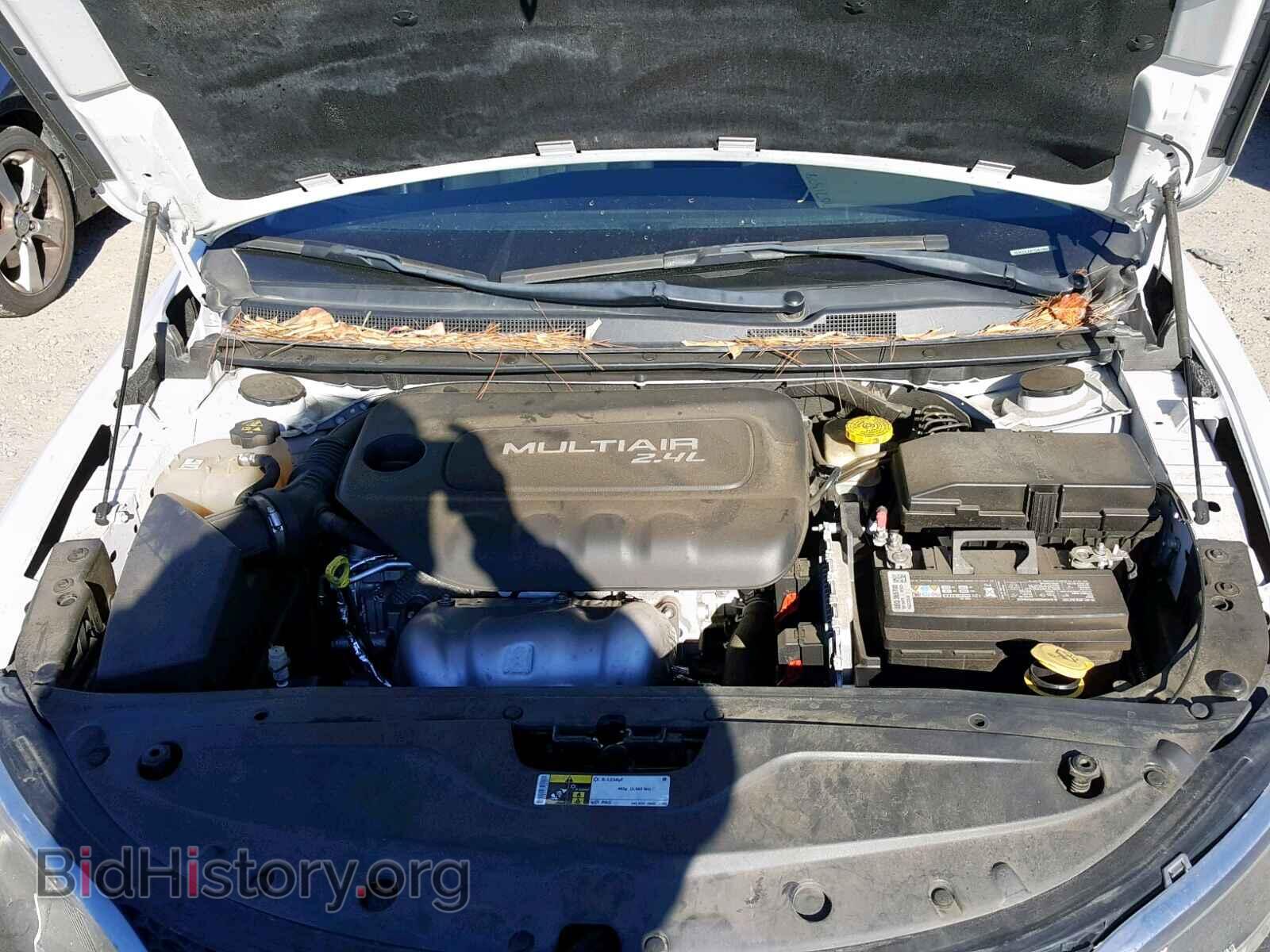 2016 CHRYSLER 200 - VIN: 1C3CCCAB7GN109479 - Фото 7