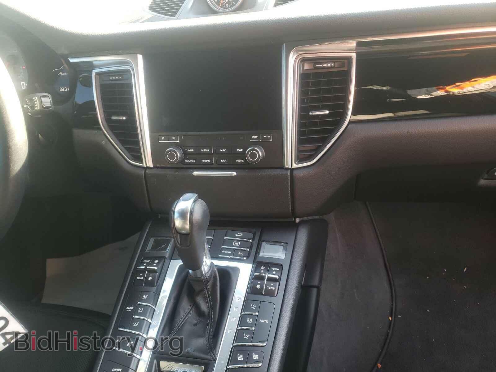 2017 PORSCHE MACAN - VIN: WP1AB2A52HLB19892 - Photo 9