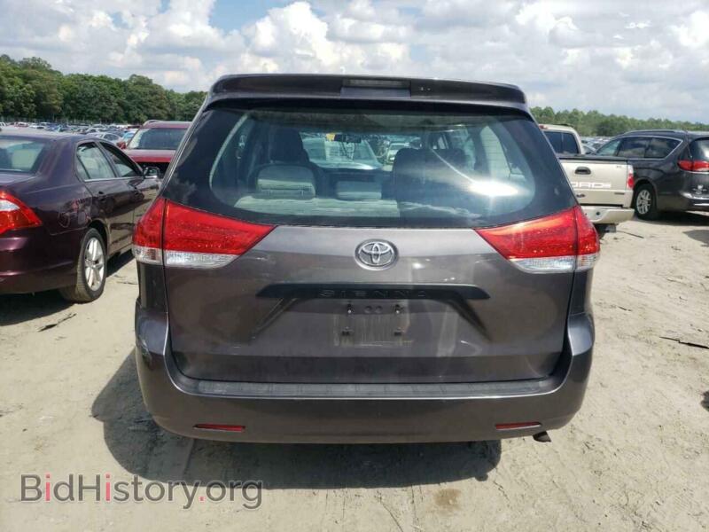 2011 Toyota SIENNA (VIN 5TDKA3DC2BS003042) — фото 6 из 13