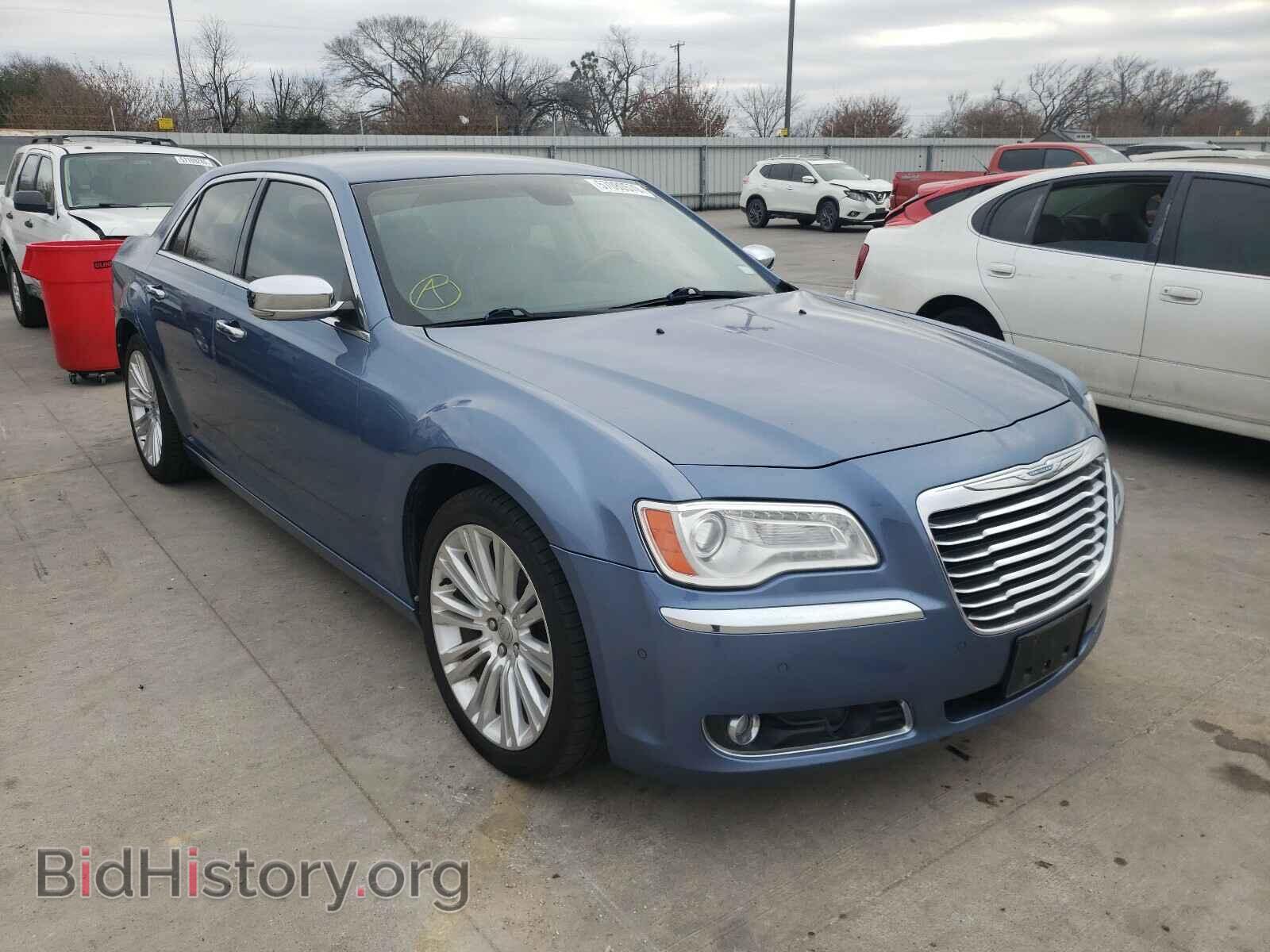 Photo 2C3CA5CG6BH559135 - CHRYSLER 300 2011