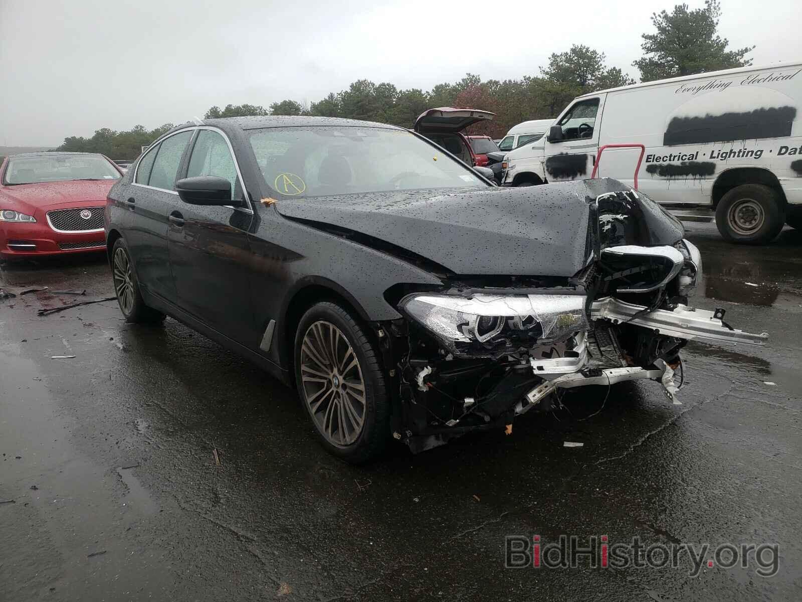 Photo WBAJA7C57KWW07219 - BMW 5 SERIES 2019