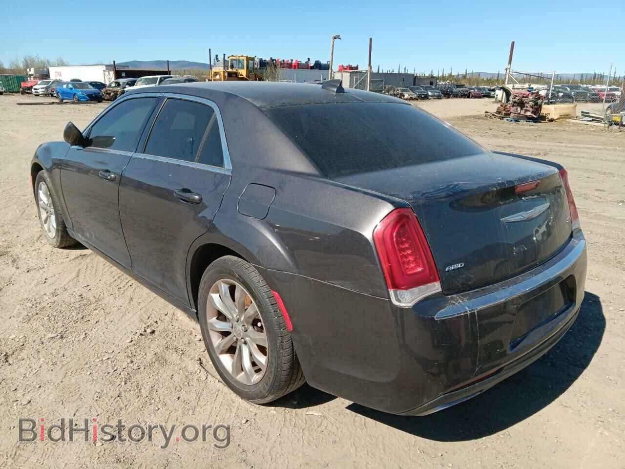 2015 CHRYSLER 300 - VIN: 2C3CCARG5FH842383 - Фото 2