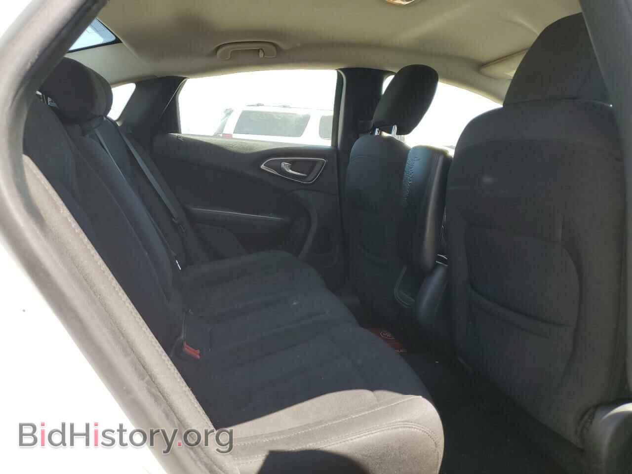 2016 CHRYSLER 200 - VIN: 1C3CCCFB6GN189057 - Photo 10