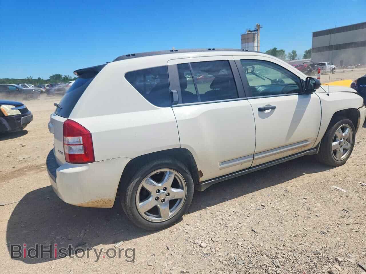 2009 JEEP COMPASS - VIN: 1J4FF57B39D121571 - Photo 3