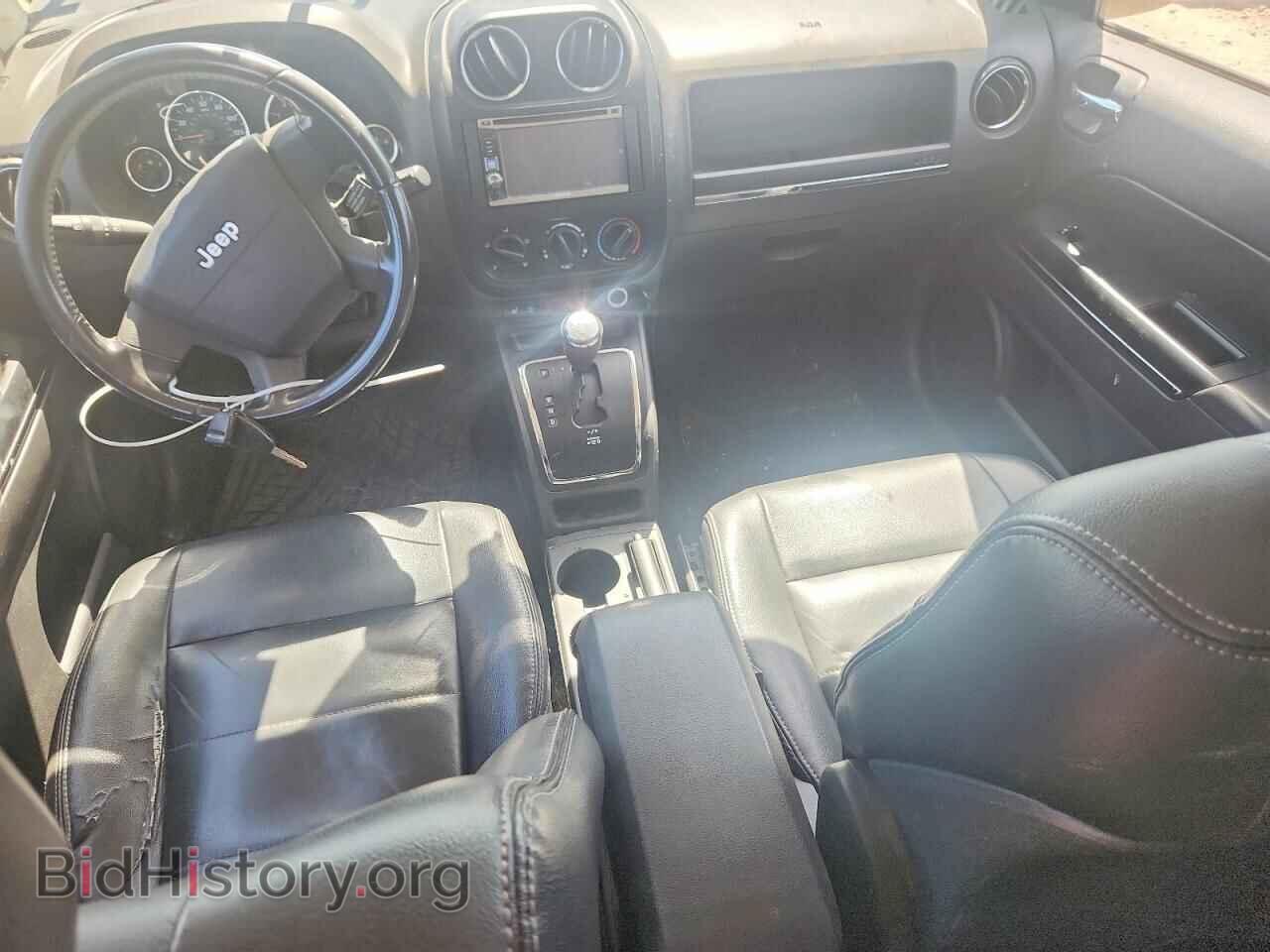 2009 JEEP COMPASS - VIN: 1J4FF57B39D121571 - Photo 8