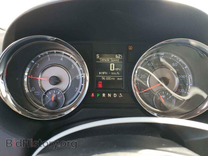2016 Chrysler MINIVAN (VIN 2C4RC1CG7GR232785) — photo 9 of 13