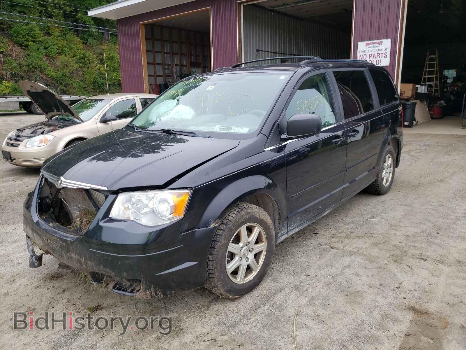 2010 CHRYSLER MINIVAN - VIN: 2A4RR2D16AR338371 - Фото 2