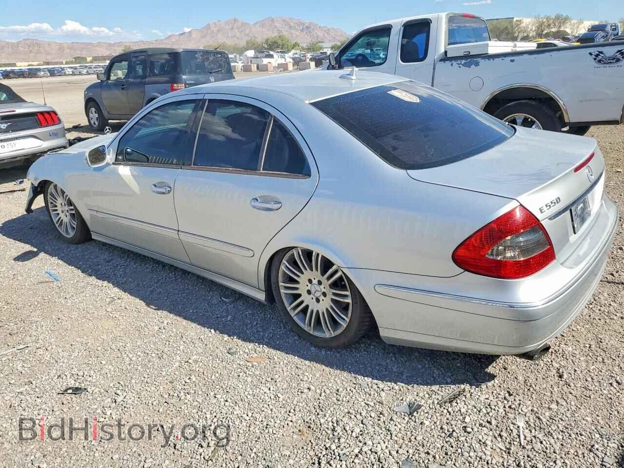 2007 MERCEDES-BENZ E-CLASS - VIN: WDBUF72X37B051069 - Photo 2