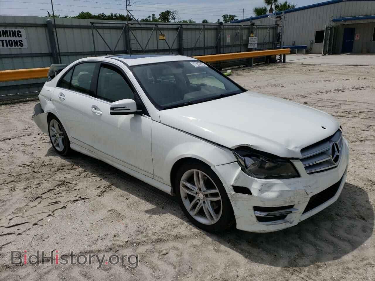 2013 MERCEDES-BENZ C-CLASS - VIN: WDDGF4HB6DR253115 - Фото 4