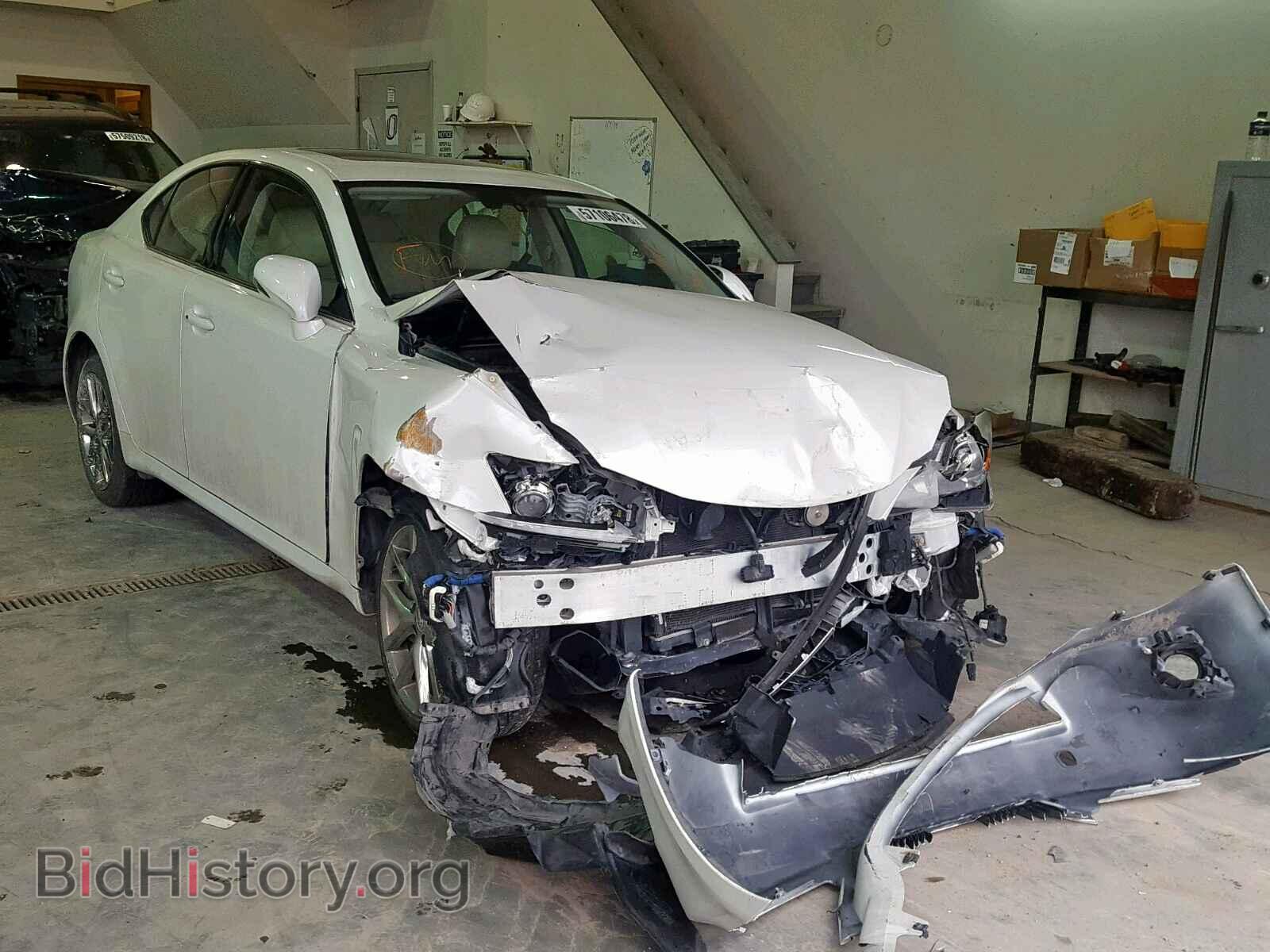Фотография JTHCE5C29B5000561 - LEXUS IS 2011