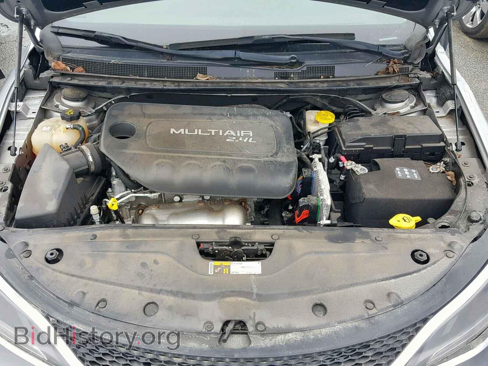 2016 CHRYSLER 200 - VIN: 1C3CCCAB5GN112347 - Фото 7