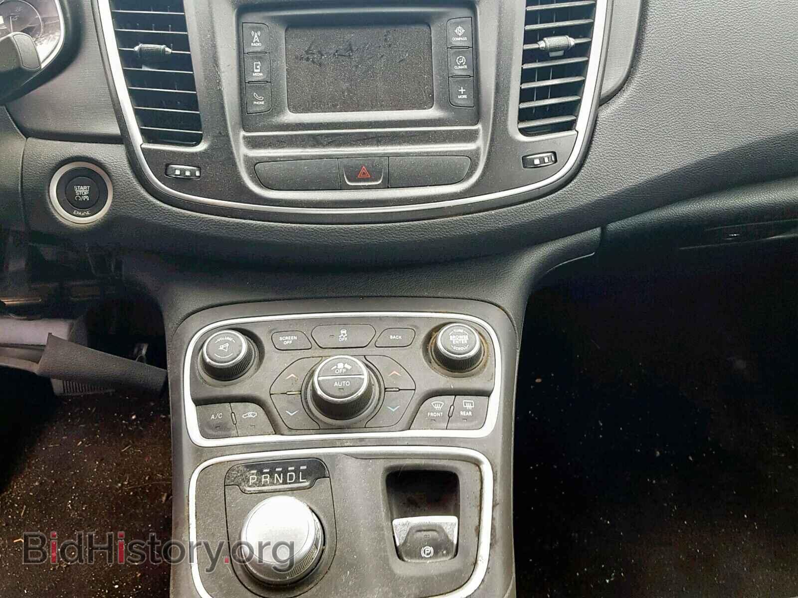2016 CHRYSLER 200 - VIN: 1C3CCCAB5GN112347 - Фото 9