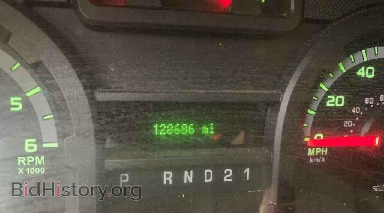 2011 FORD ECONOLINE - VIN: 1FBSS3BL2BDA59272 - Фото 8