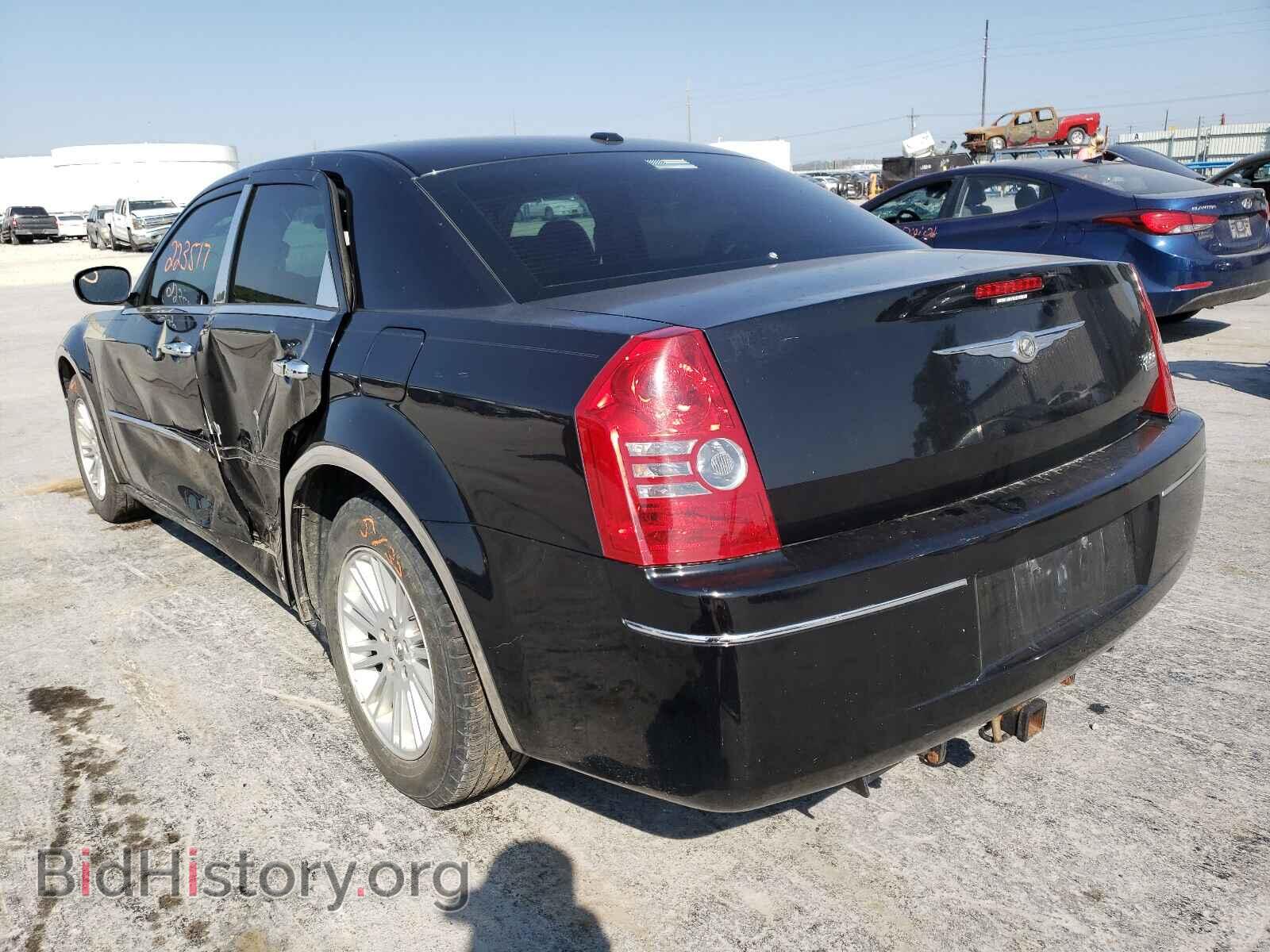 2010 CHRYSLER 300 - VIN: 2C3CA5CV0AH213210 - Фото 3